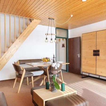 Lejlighed Maisonette Auf 1000m Mit Sauna *